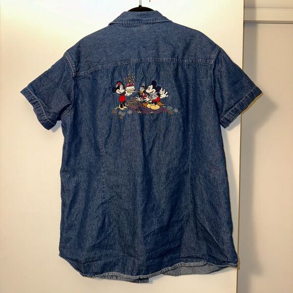 Disney Vintage Denim Button Up Collared Shirt Mickey Picnic Scene Embroidered XL - Picture 1 of 12